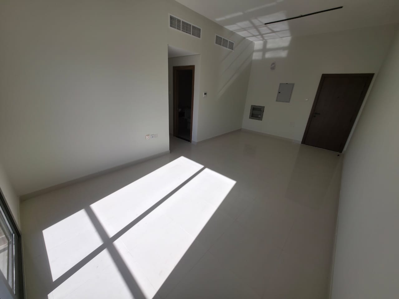 Al Nuaimiya, Ajman | First Tenant