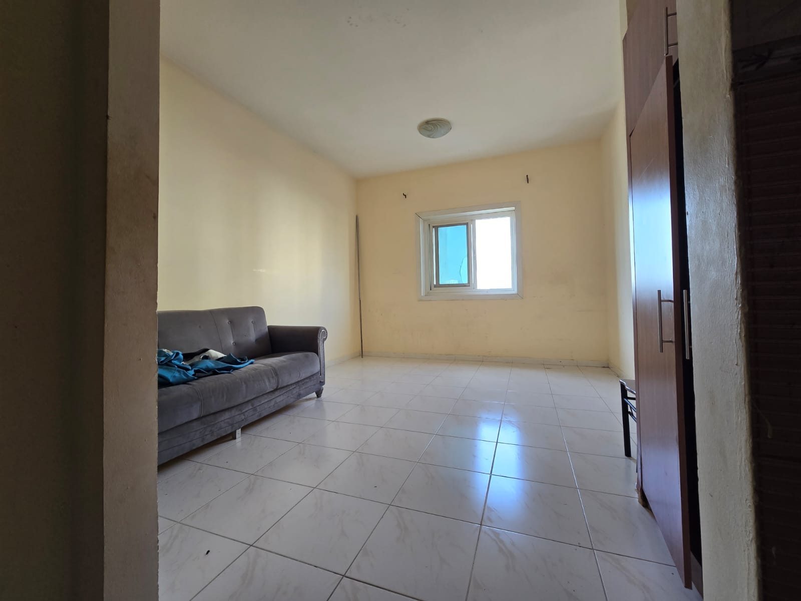 The most beautiful studios in Ajman Studio in Al Rashidiya, near Ajman One, Old Traffic Street Built-in wardrobes