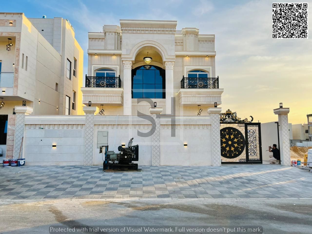 Villa for sale opposite a garden, including registration fees, electricity, water and air conditioning.