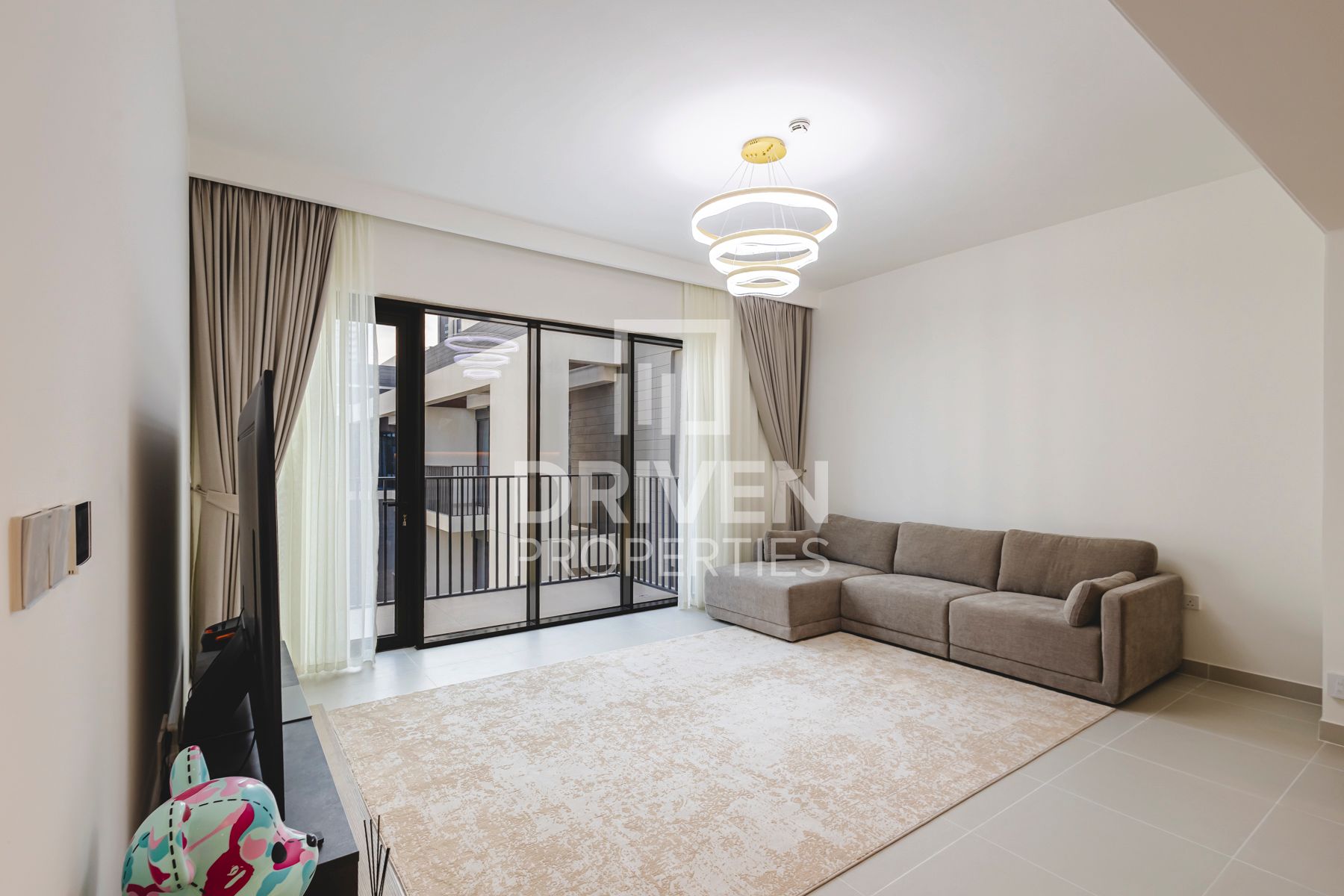 Ready to move in | Unique Layout | Spacious