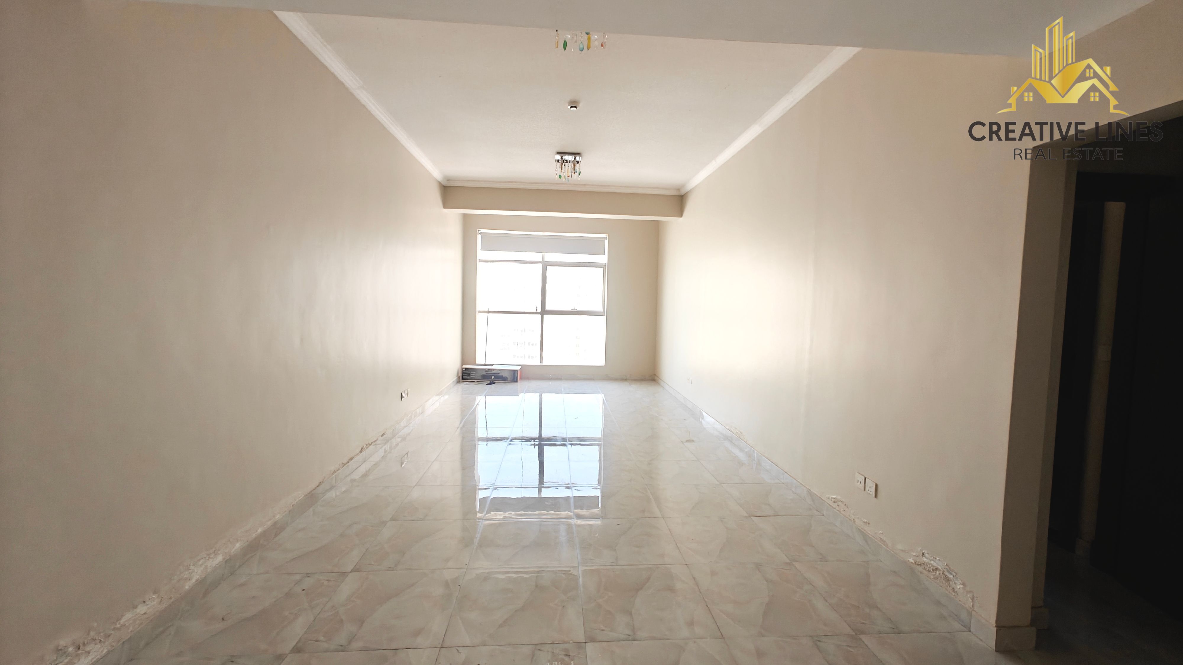 Moder Spacious 1Bedroom with fully fitted kitchen apartment// all amenities// near to park// only family