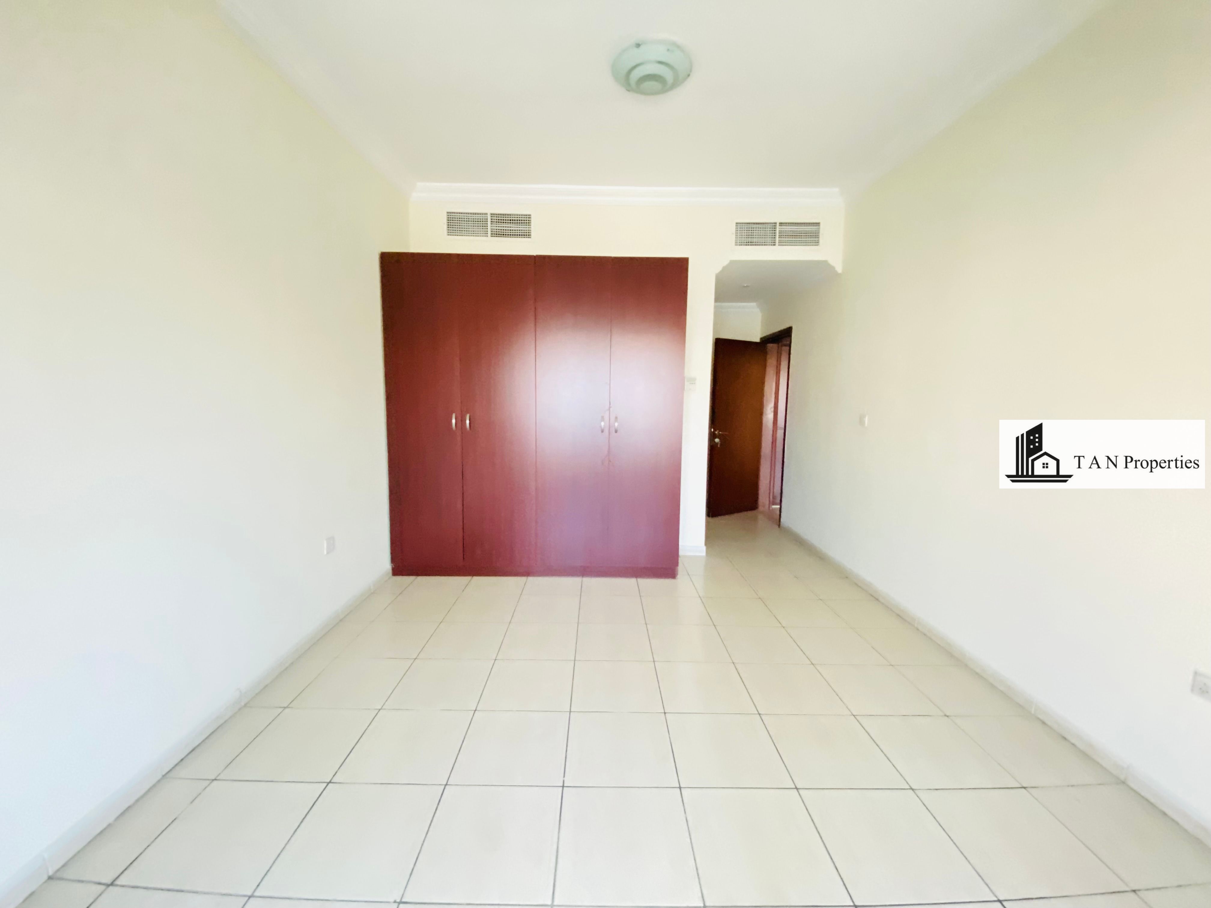 Spacious 2BR || Huge Balcony || Near Aster and Dray Docks