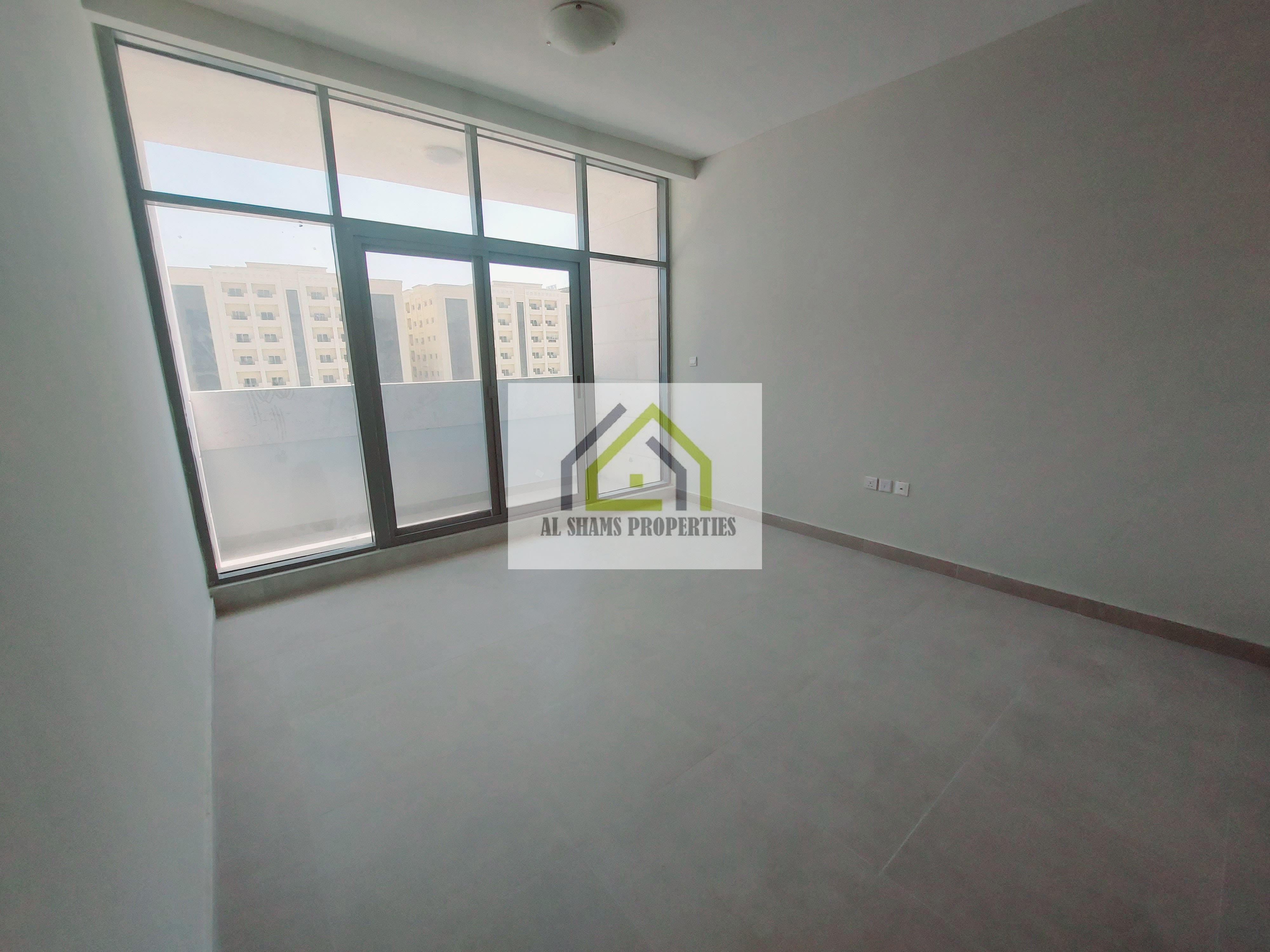 Upgraded 1bhk With Gym Parking Balcony Prime location close to Family park