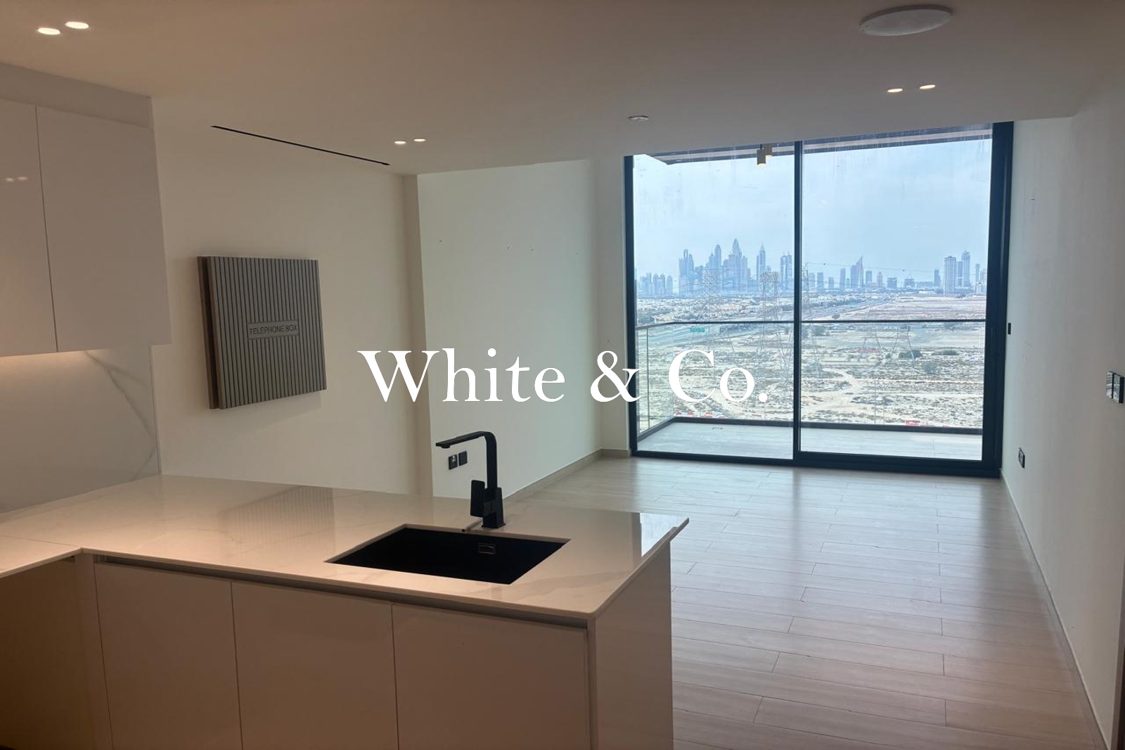 Prime Location| Modren| Marina View|Vacant