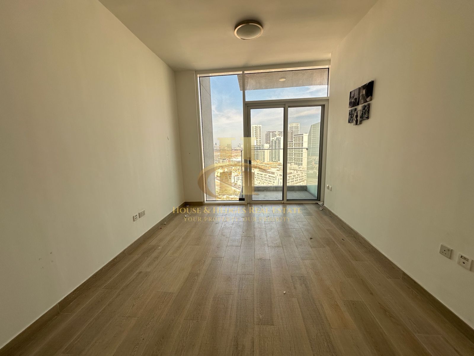Community View | Unfurnished | High Floor