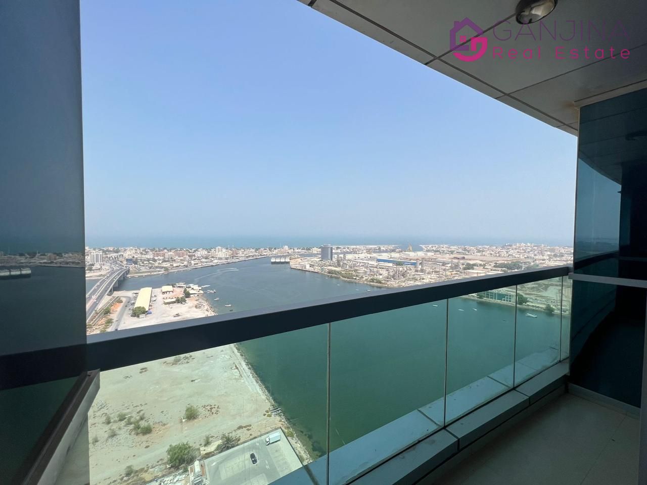 Charming 2BR in Julphar Tower with Water Views