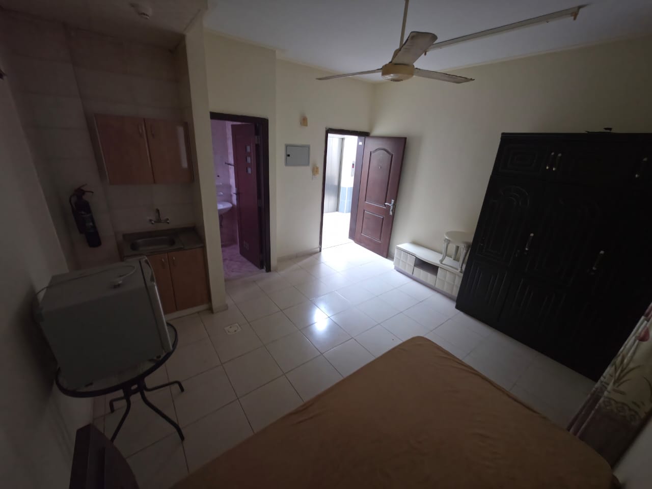 Studio Apartment for Annual Rent in Al Rashidiya, Ajman 15,000 AED in 6 installments No AC (AC is the tenant's responsibility) Located in Al Rashidiya