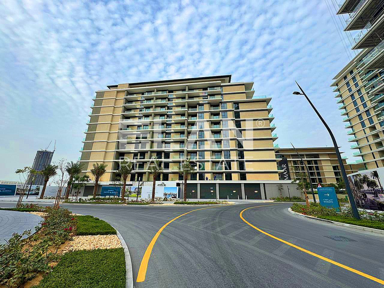 Spacious Layout | Bright | Vacant | Unfurnished