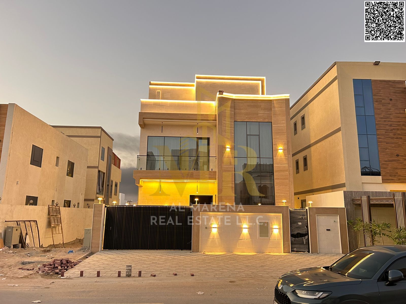 Villa for sale in Helio 2 | 7 master bedrooms, majlis, and living room | Includes electricity, water, air conditioning, and fees | AED 2,200,000