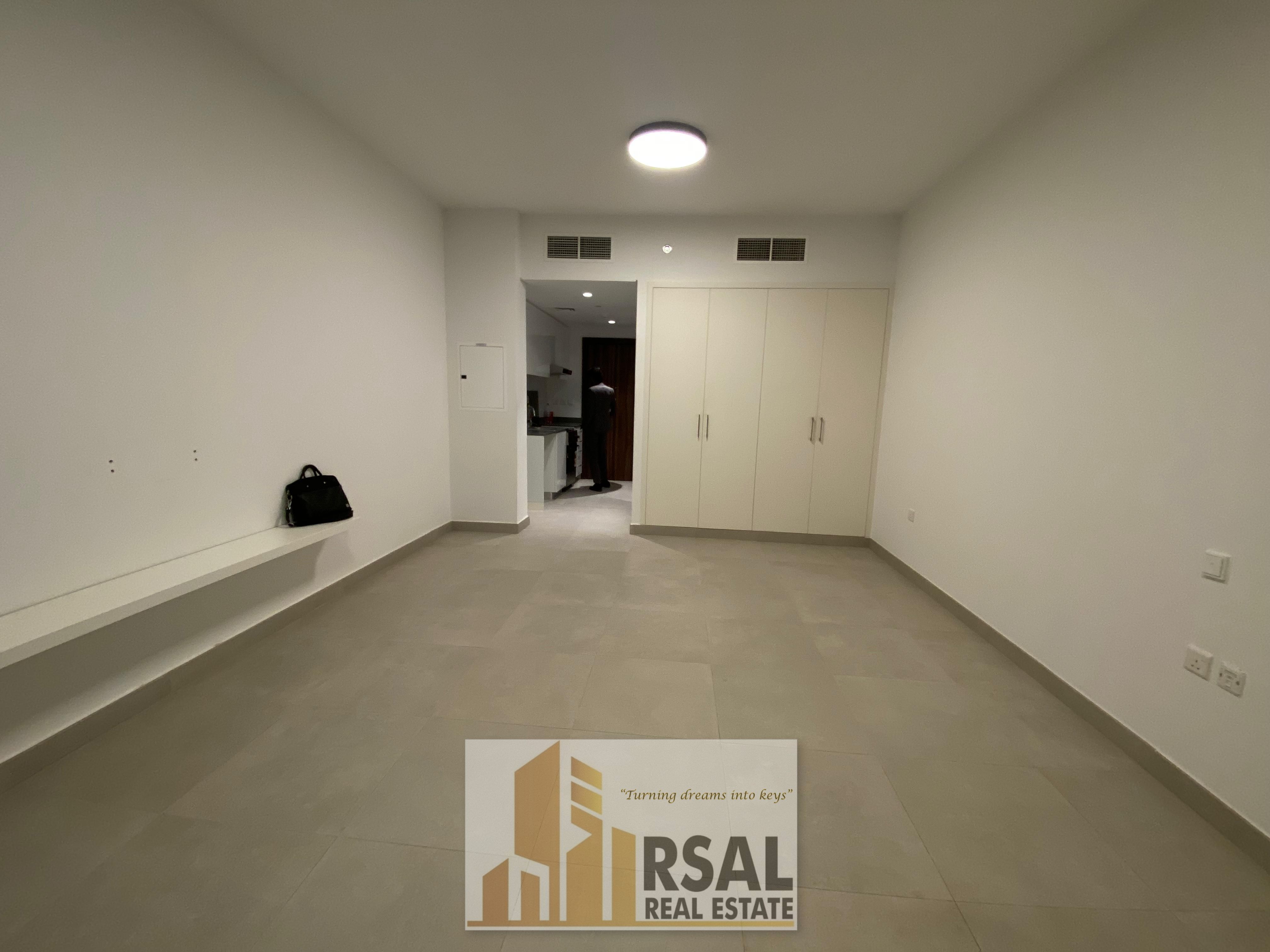 Very Spacious Studio Apartment in Areej, Aljada