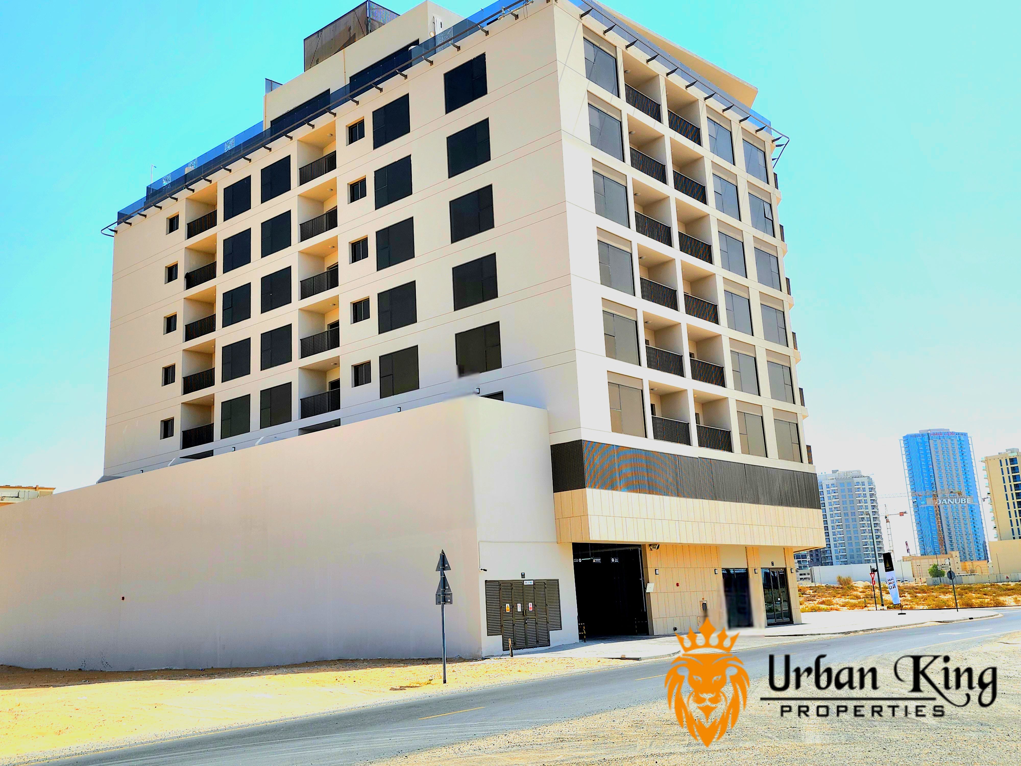 3BHK Plus Maid & Store & Laundry Room