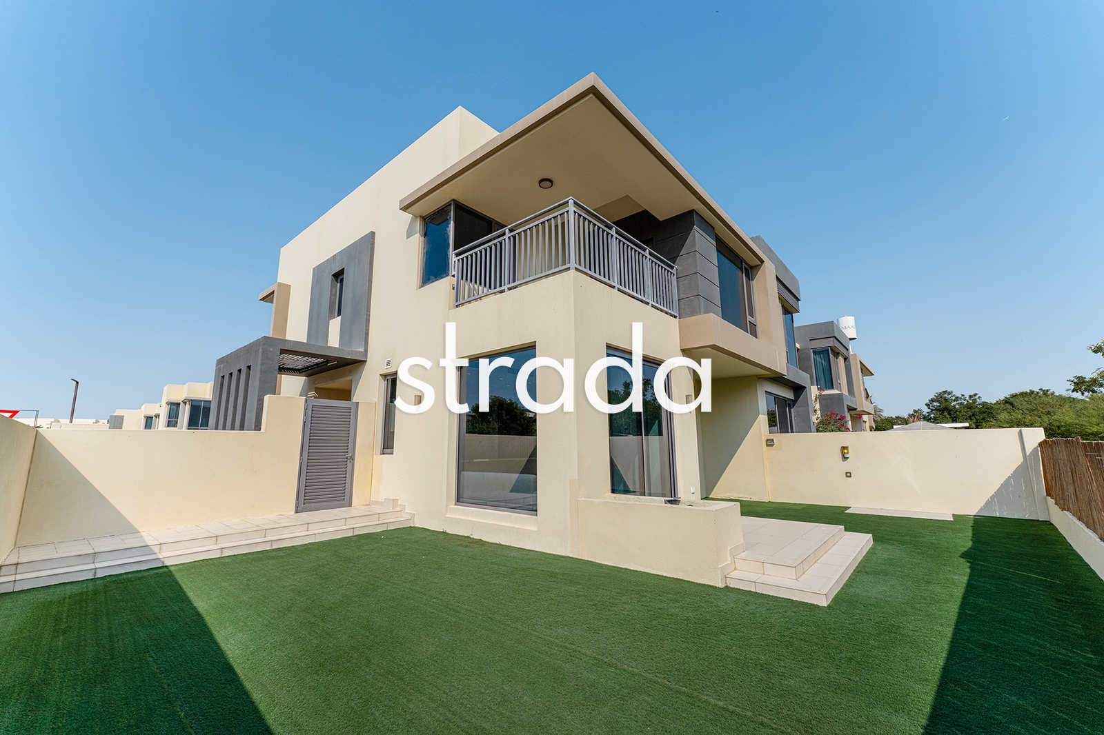 On The Park | Vacant | Large Corner Plot