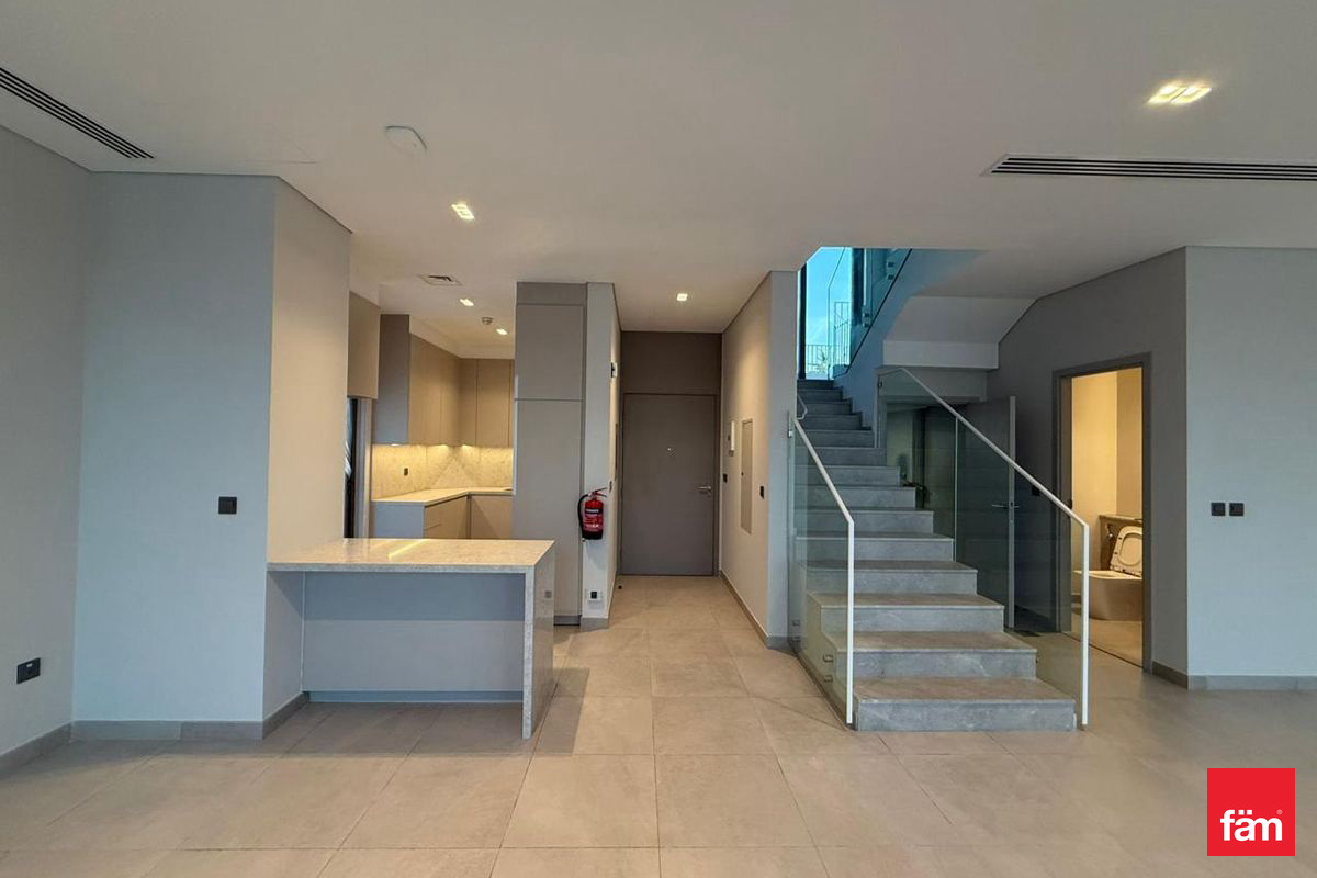 Prime Location | Back to Back | Negotiable