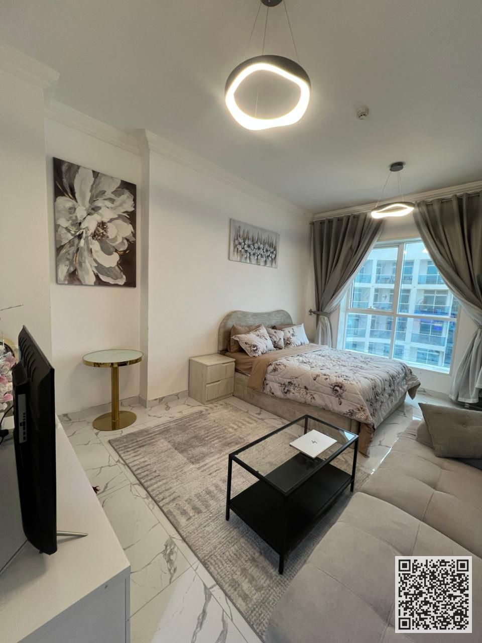 With a gym, swimming pool and parking, the most luxurious and elegant fully furnished studio for monthly rent in Al Waha Towers with a full sea view