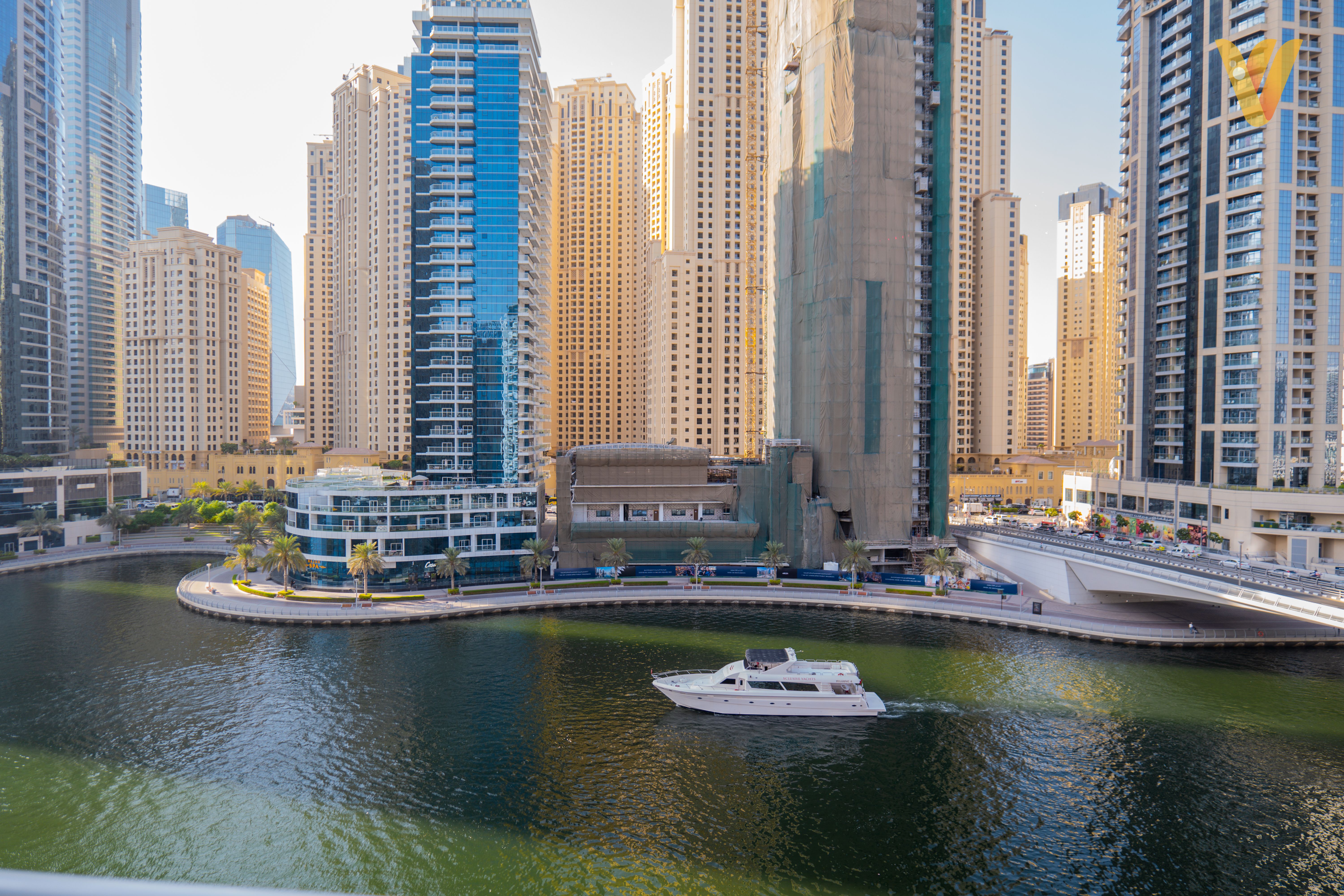 Elegant 1BR with Breathtaking View in Dubai Marina