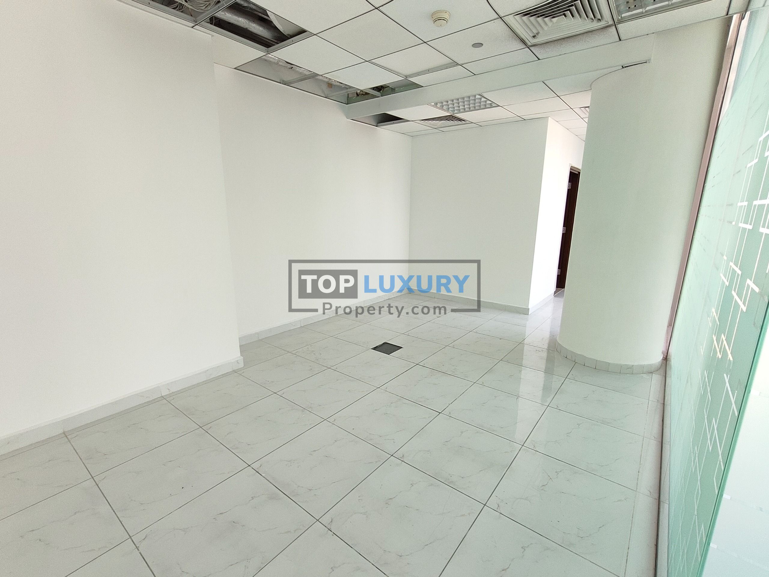 Unfurnished | Fully Upgraded Unit | Near Metro