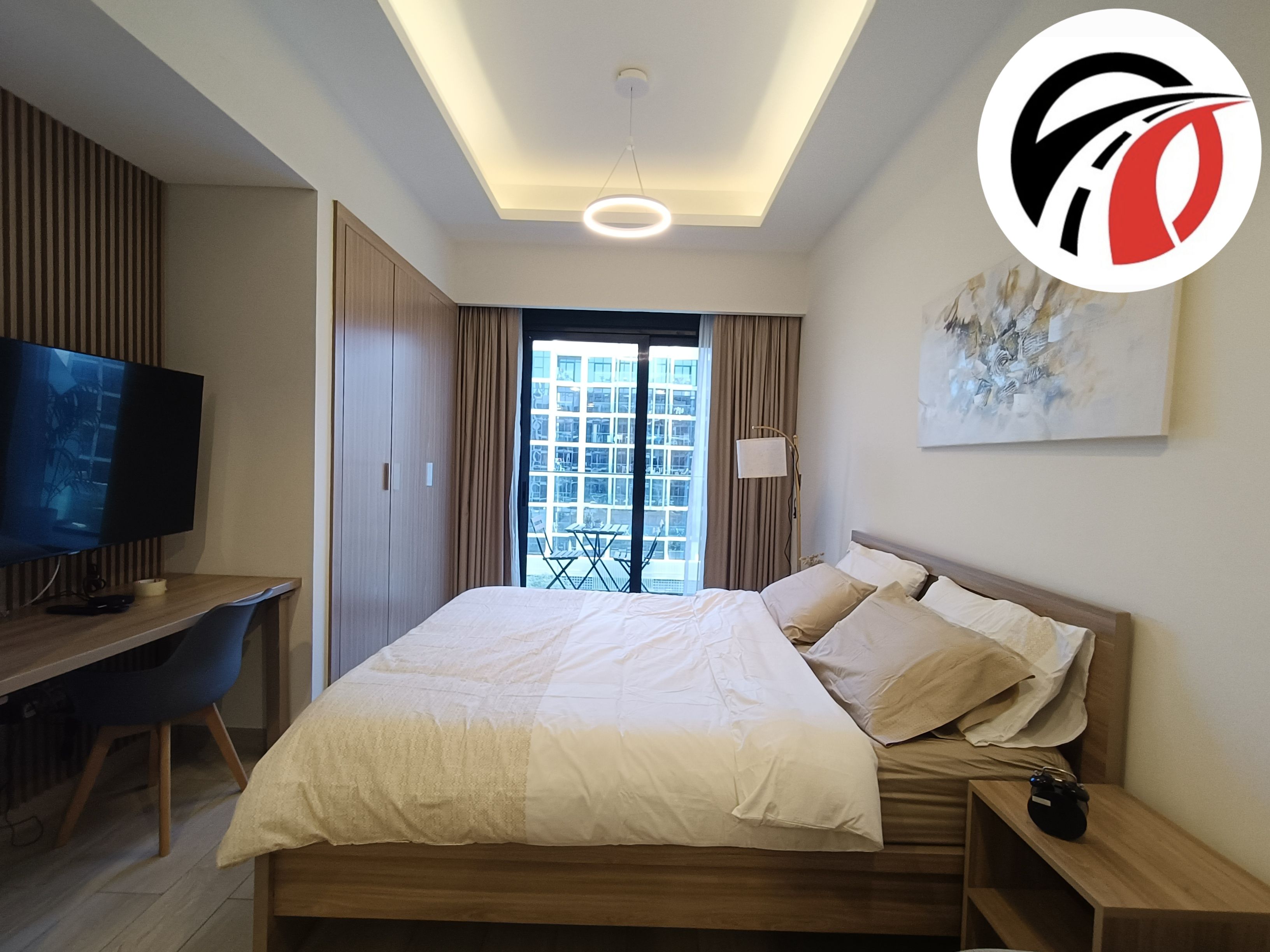 Stunning and Spacious Dulex Furnished Studio Chiller free