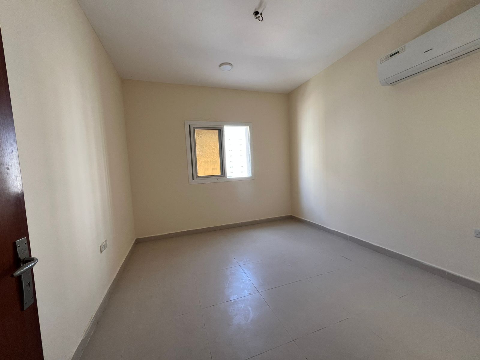 Prime Rental Opportunity – Al Nubai’ah 2 bathrooms, spacious apartment with open view, close to all services and public facilities.