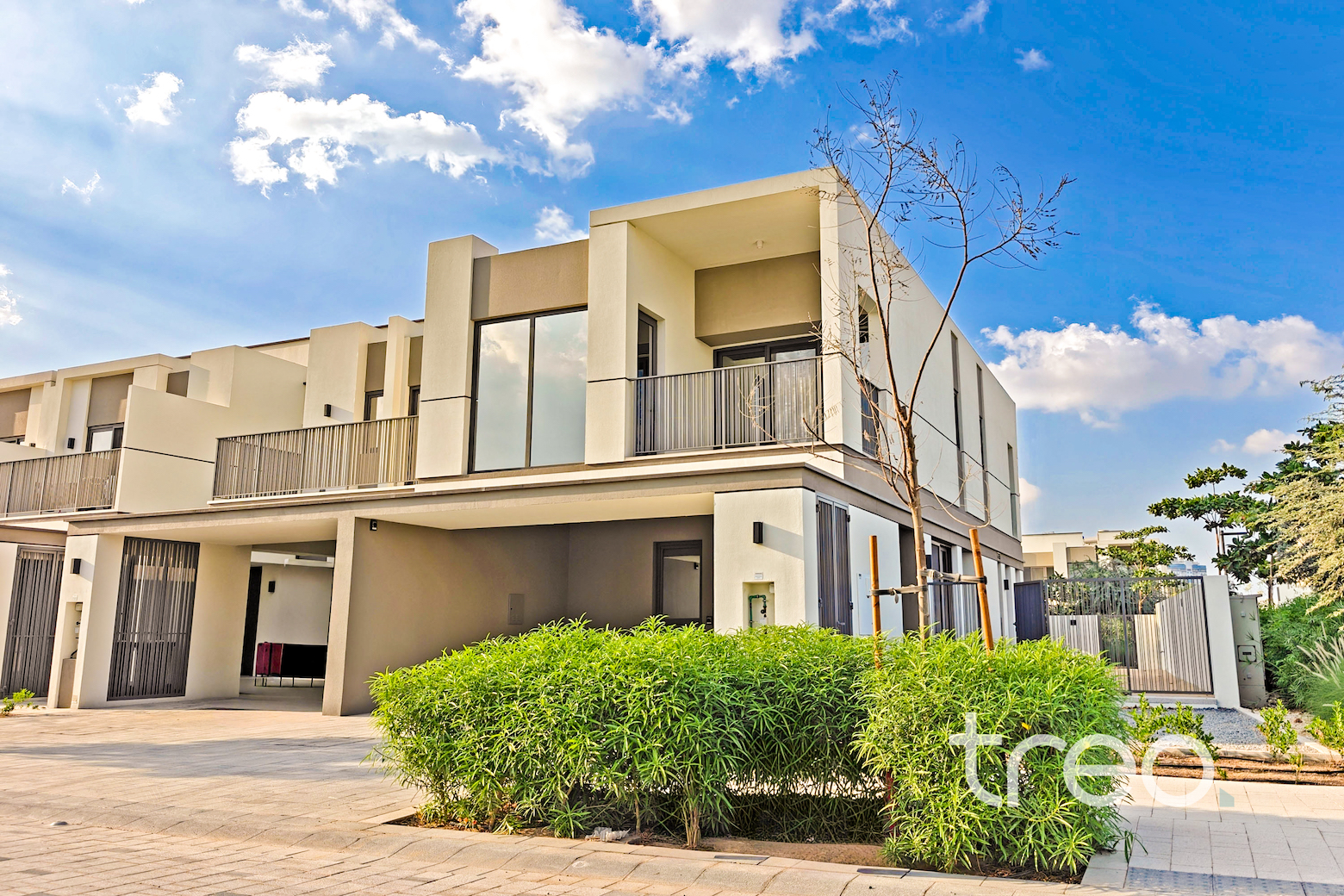 Single row | Available now | Largest plot