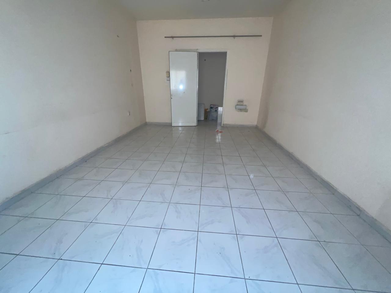 Lavish Apartment//Big Hall And Seprate // Deposit Open Date Checq// 1Bhk With Balcony Only Family?