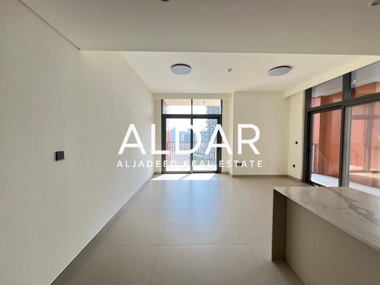 Hotel Five View | Ready To Move | With Appliances