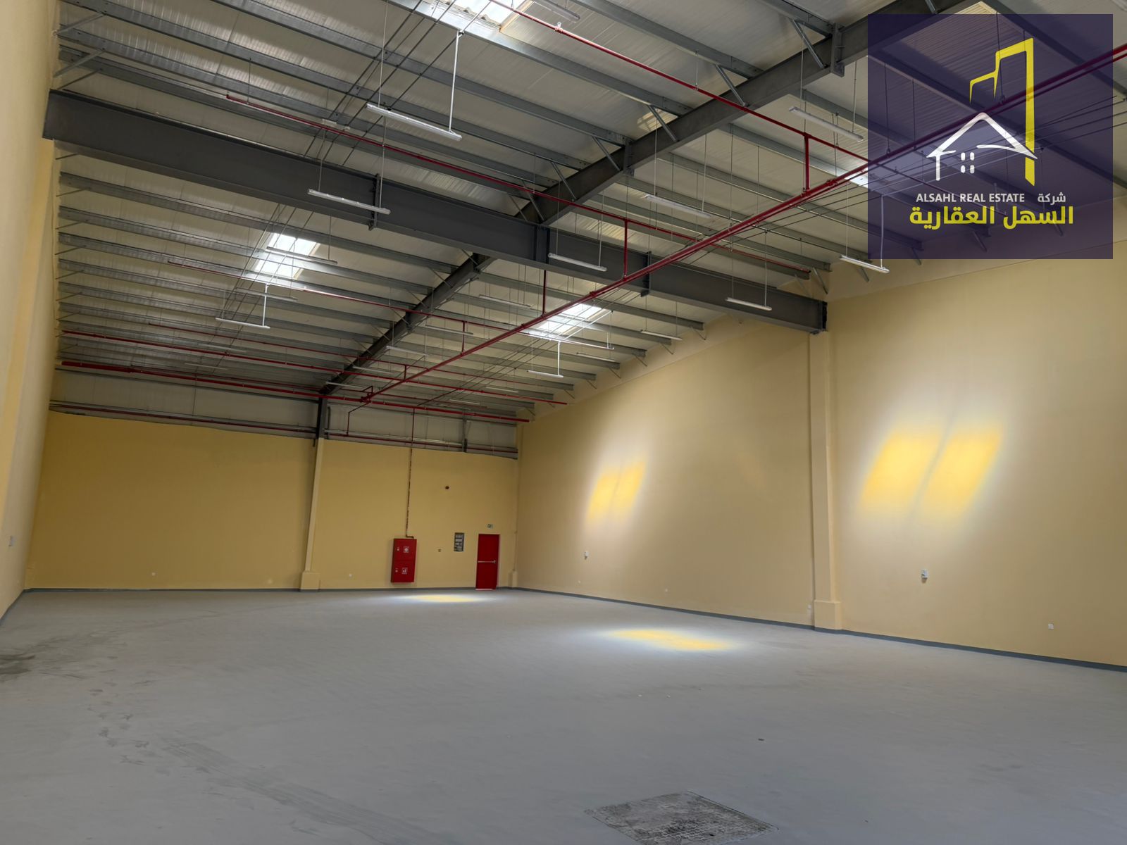 Ready Warehouse with Office & Private Bathroom – Sharjah