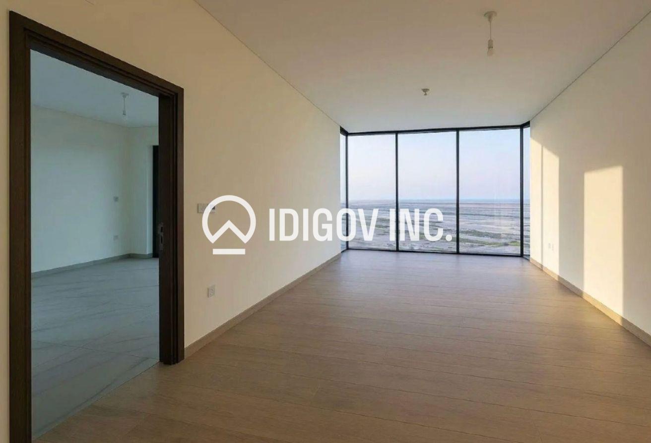 Largest 3BR layout | Top floor | Elegant Apartment