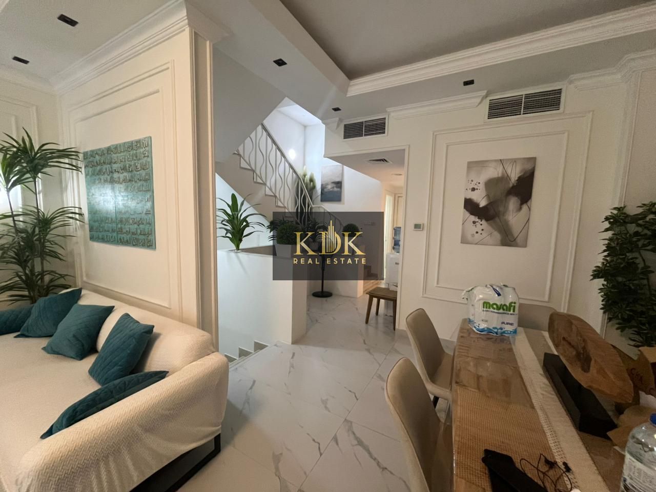 4 bed | Best Ammenities | Spacious