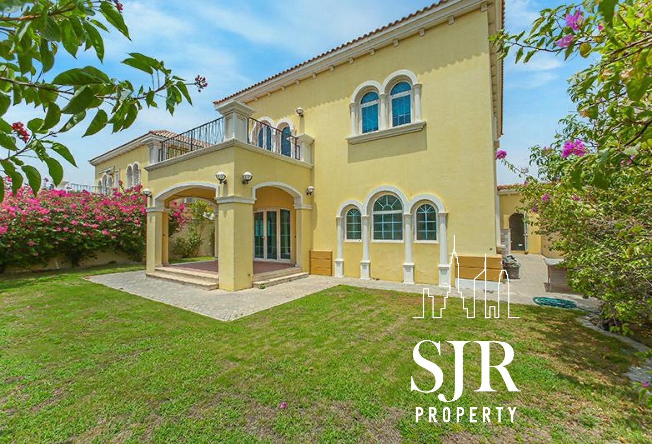 3 bed large | Large Plot | Private Location