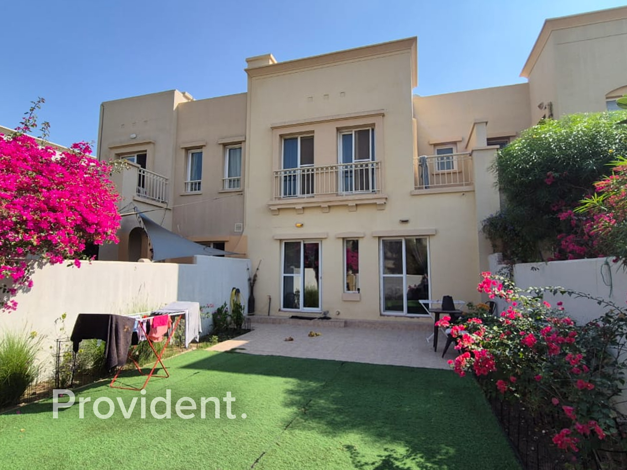 Upgraded | Immaculate Condition | Middle Unit