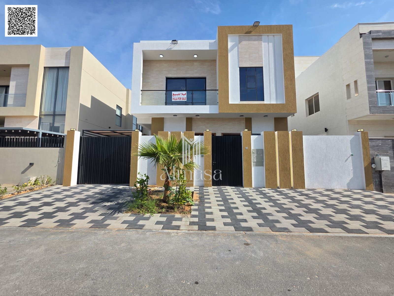 Own a two-story villa with a rooftop terrace, European design, custom finishing, at a special price. Prime location close to all services. Freehold