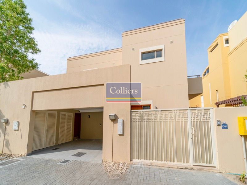 Corner Unit | Great Investment | Private Pool