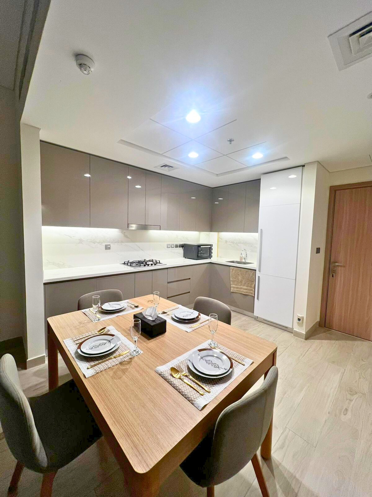 Burj Khalifa View I Furnished l Ready To Move In