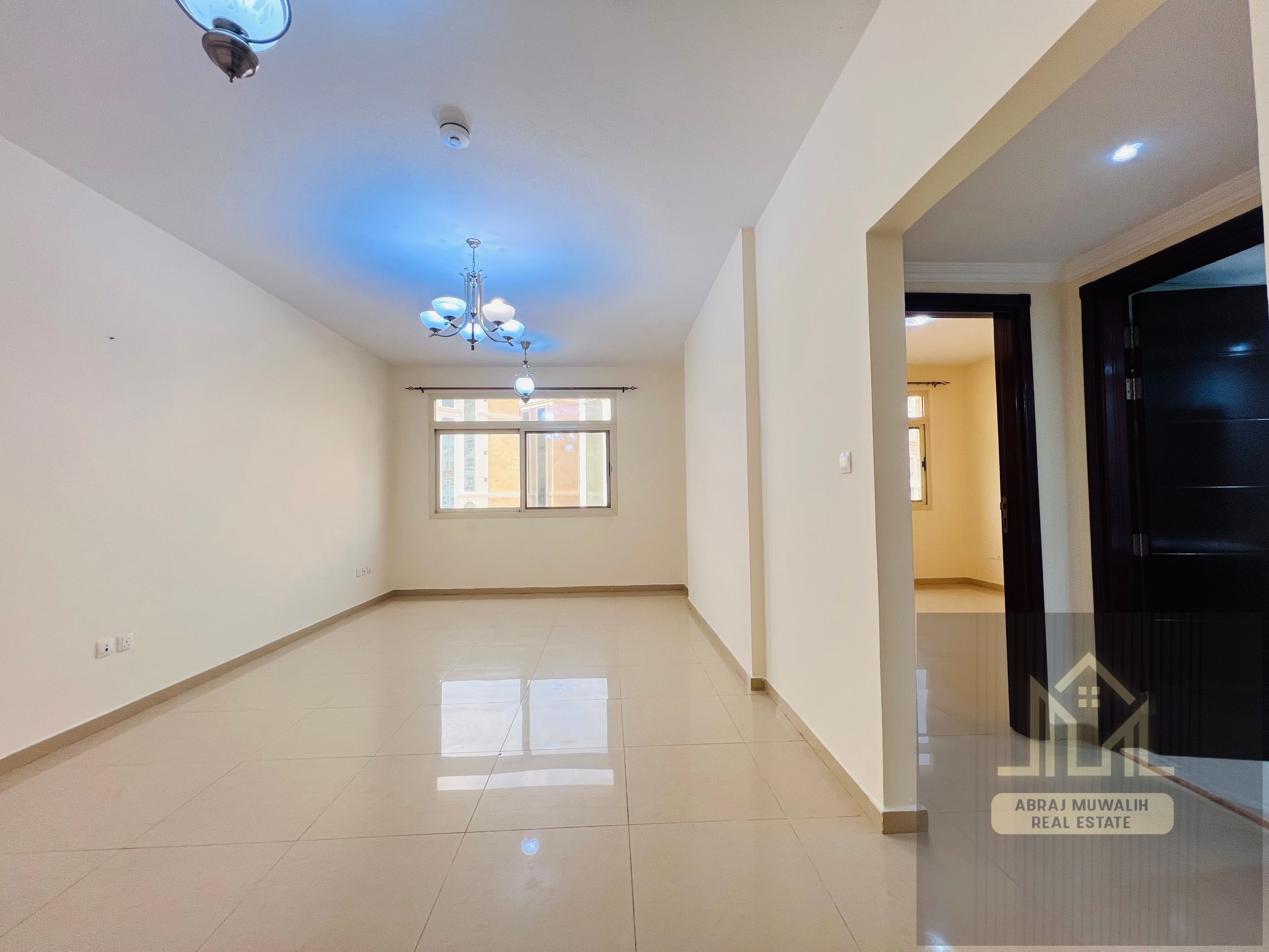 Direct Oner 1Bhk !! Huga Hall !! With Free Gym !! parking!! Inside Mosque !! No Agent Fees!!