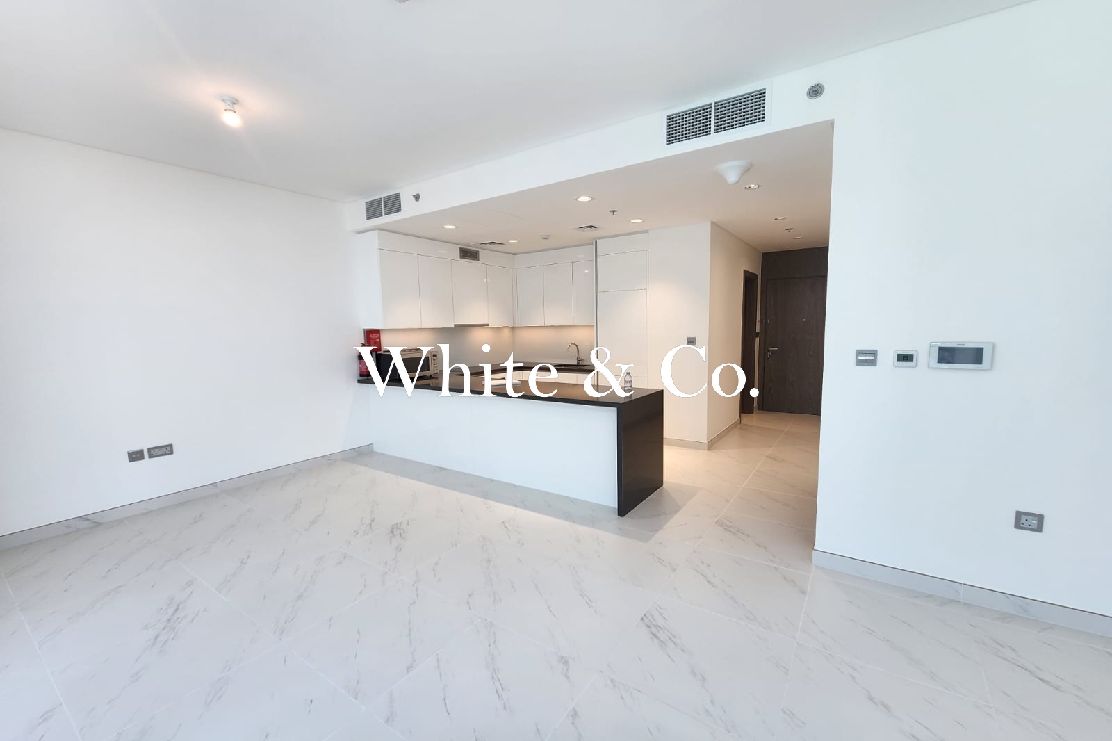 Lagoon view | UF 1 bed high floor | Vacant