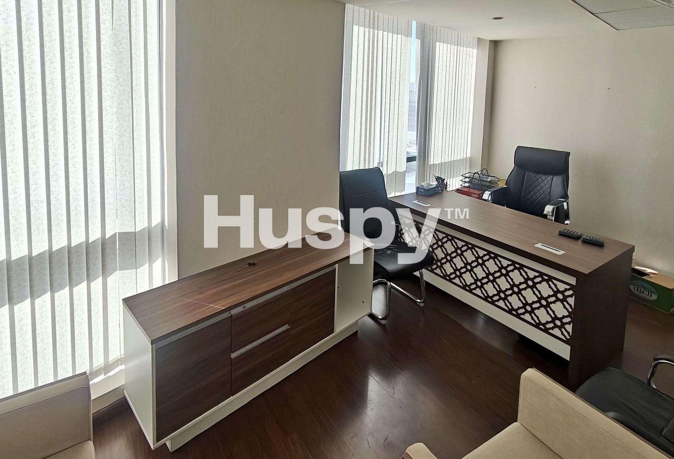 Furnished | 1 Parking | Ready to Move In