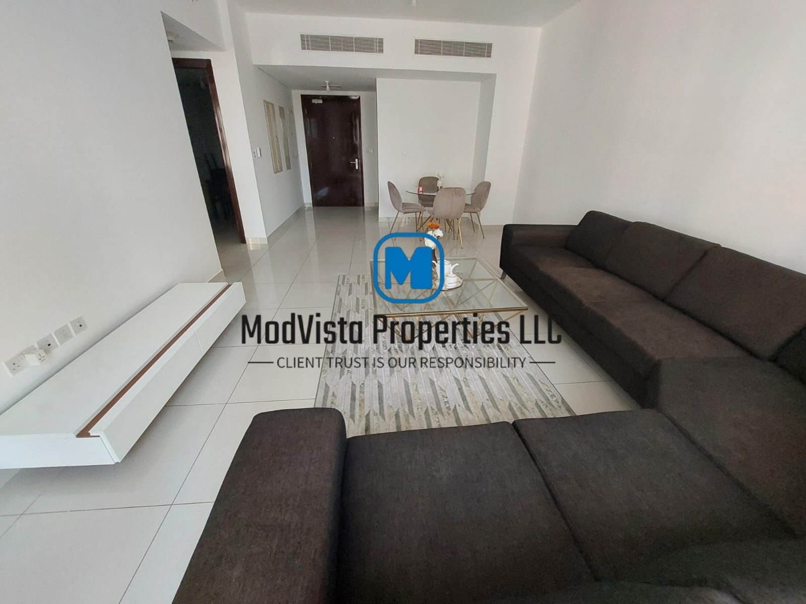 CLOSED KITCHEN • SEMI FURNISHED • VACANT UNIT