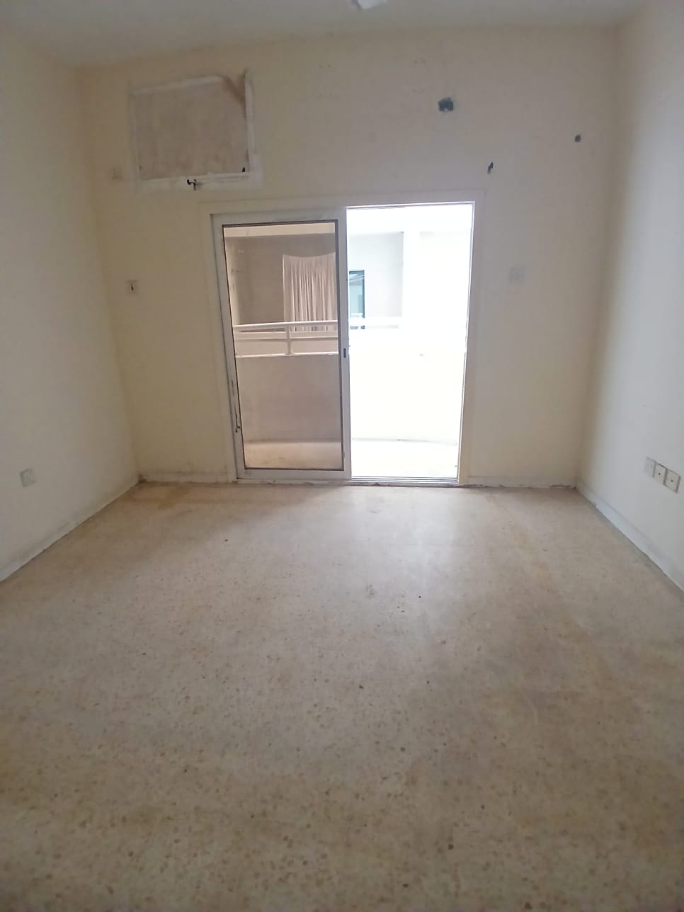 Best Price 1bhk in Al Mahata Sharjah Aed 26K Only Size 1050 Sqft Washroom 1