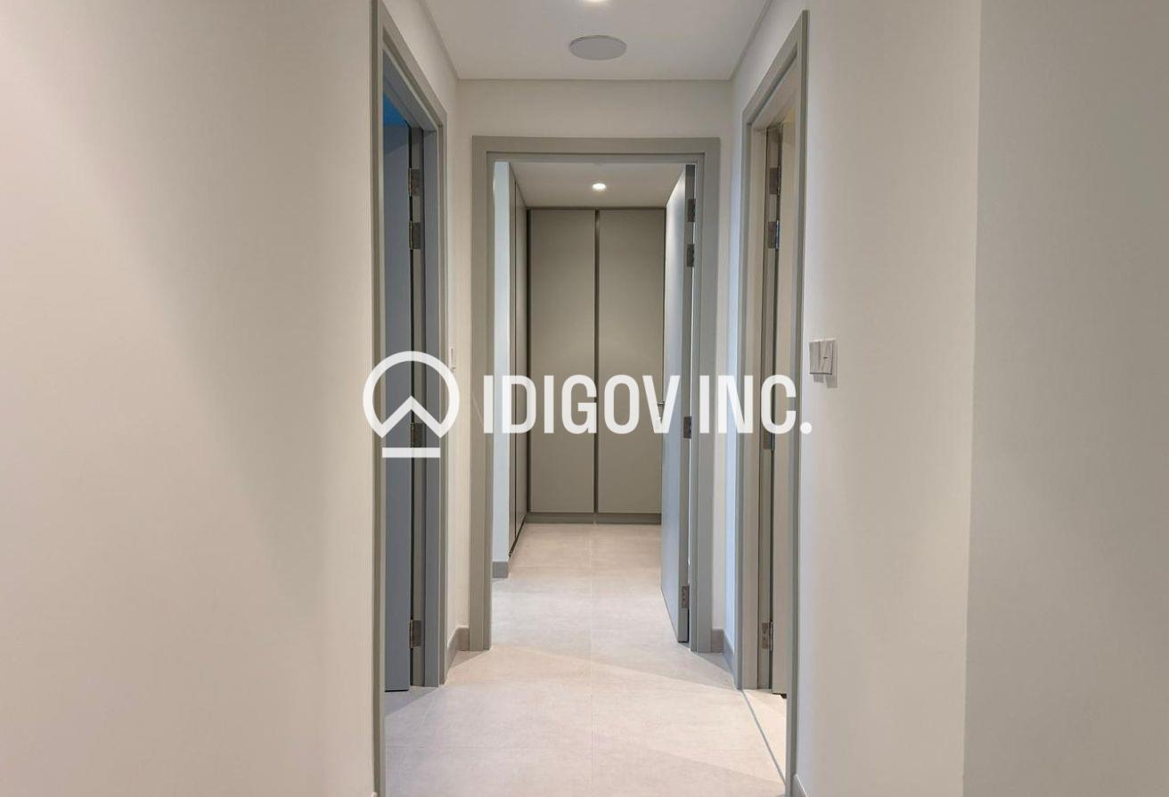 Sea View | 2 Bedroom | Spacious | Vacant
