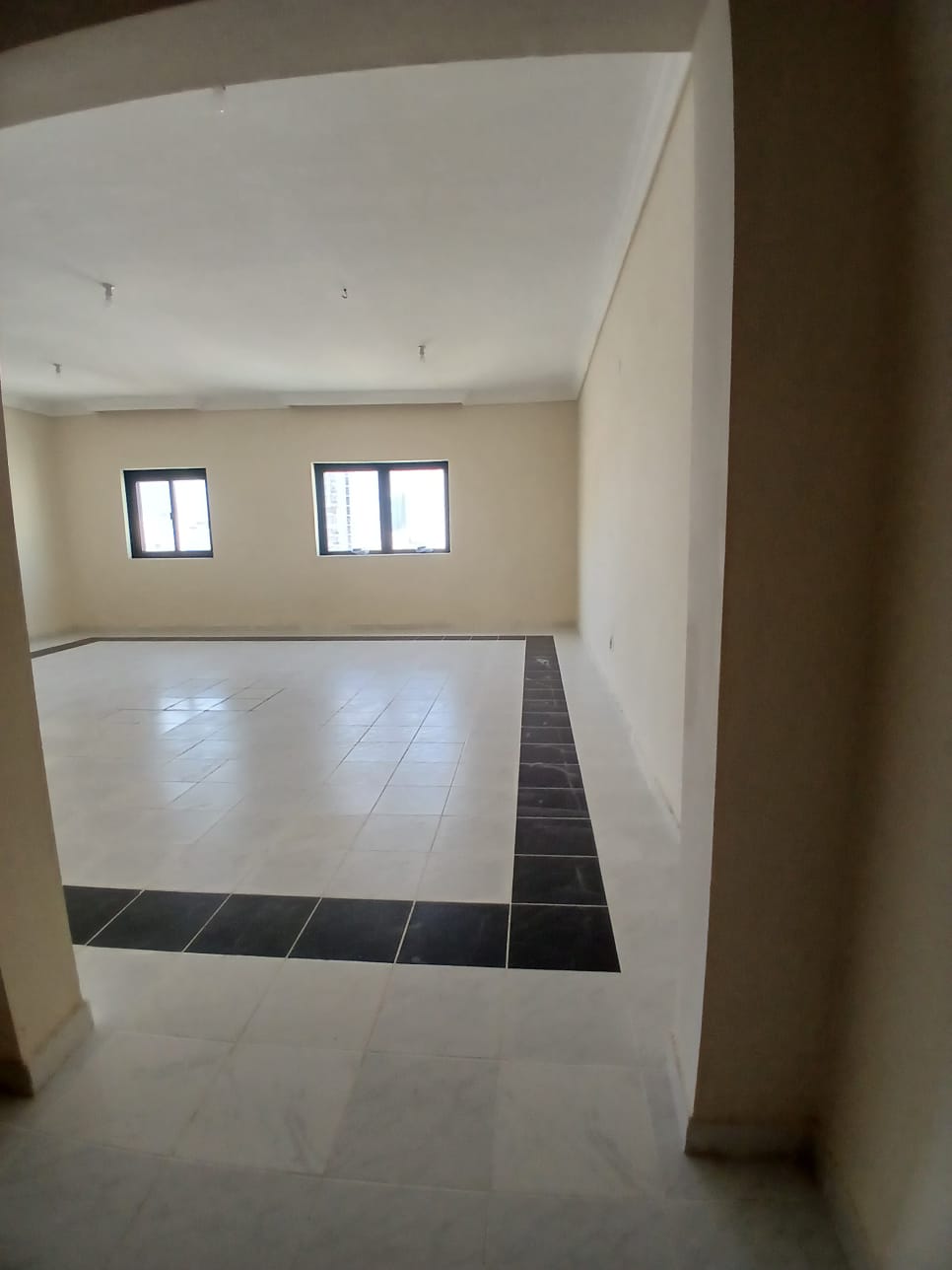 Very Spacious Lavish 3bhk in Al Mahata Aed 55000 Only Size 3000 Sqft Washroom 3