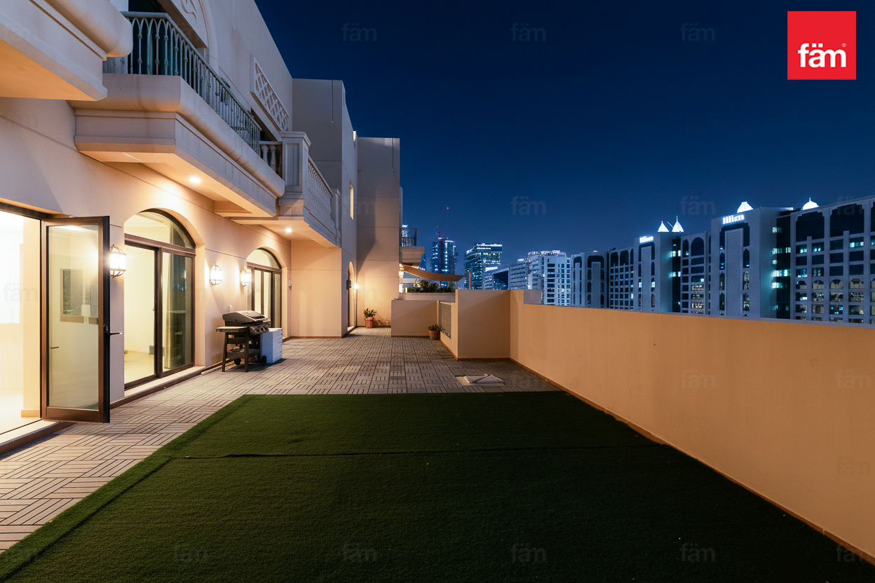 3 Bedrooms | Duplex Penthouse | Vacant