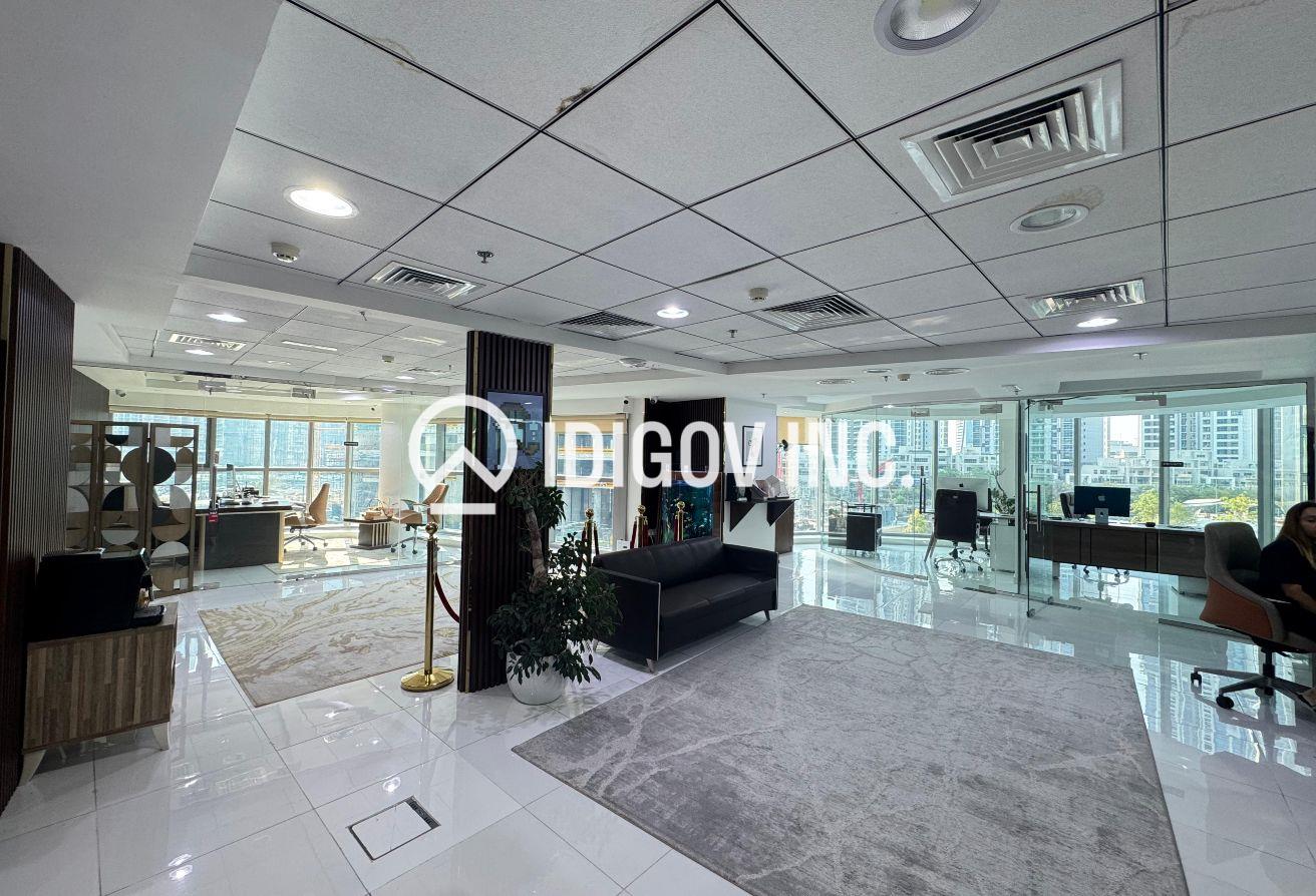 Spacious and Large Office | Ready to Move