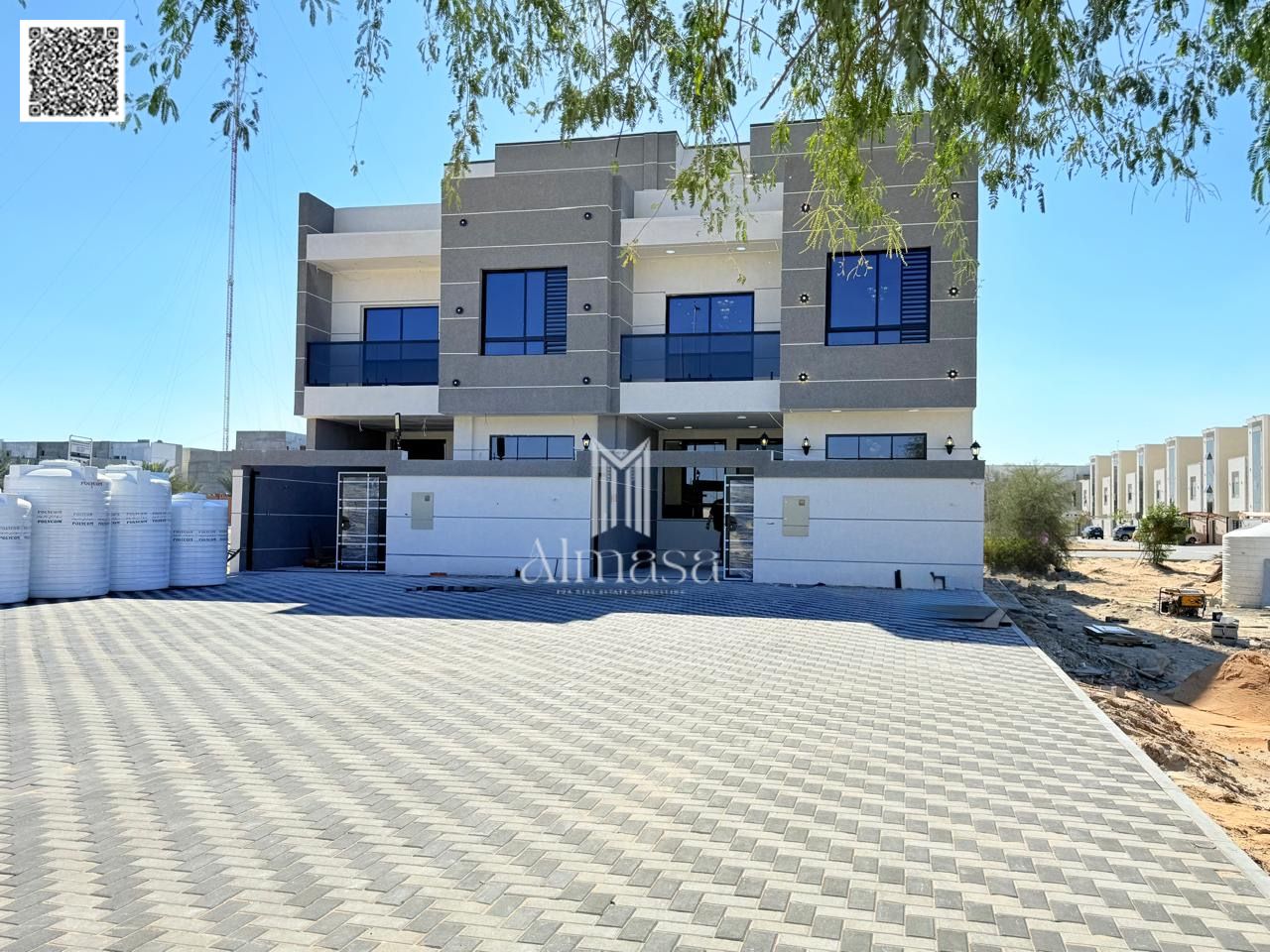 Town house with roof include registration