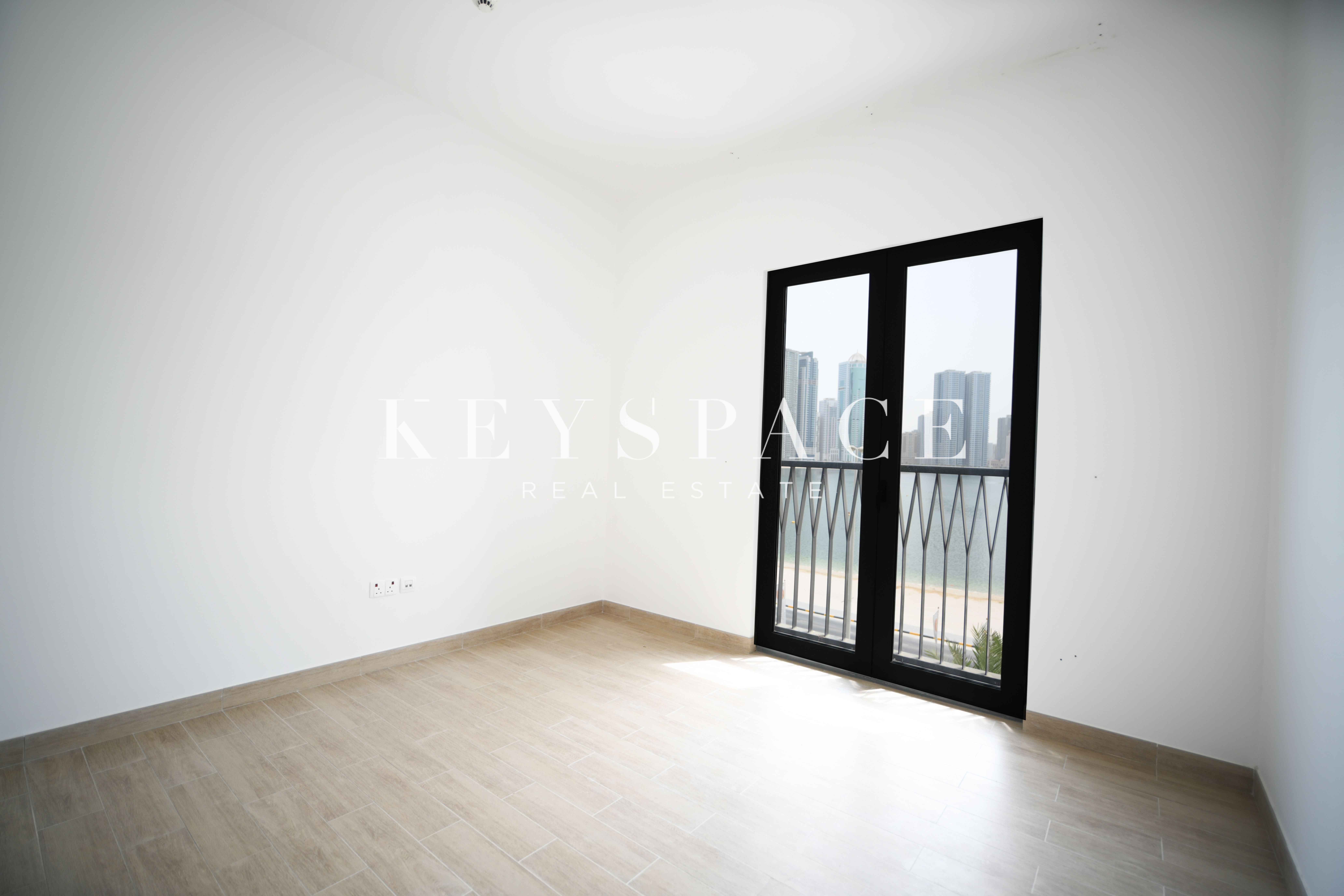 Ultra-Premium Seafront Residence | Endless Blue Views | Vacant | Resale