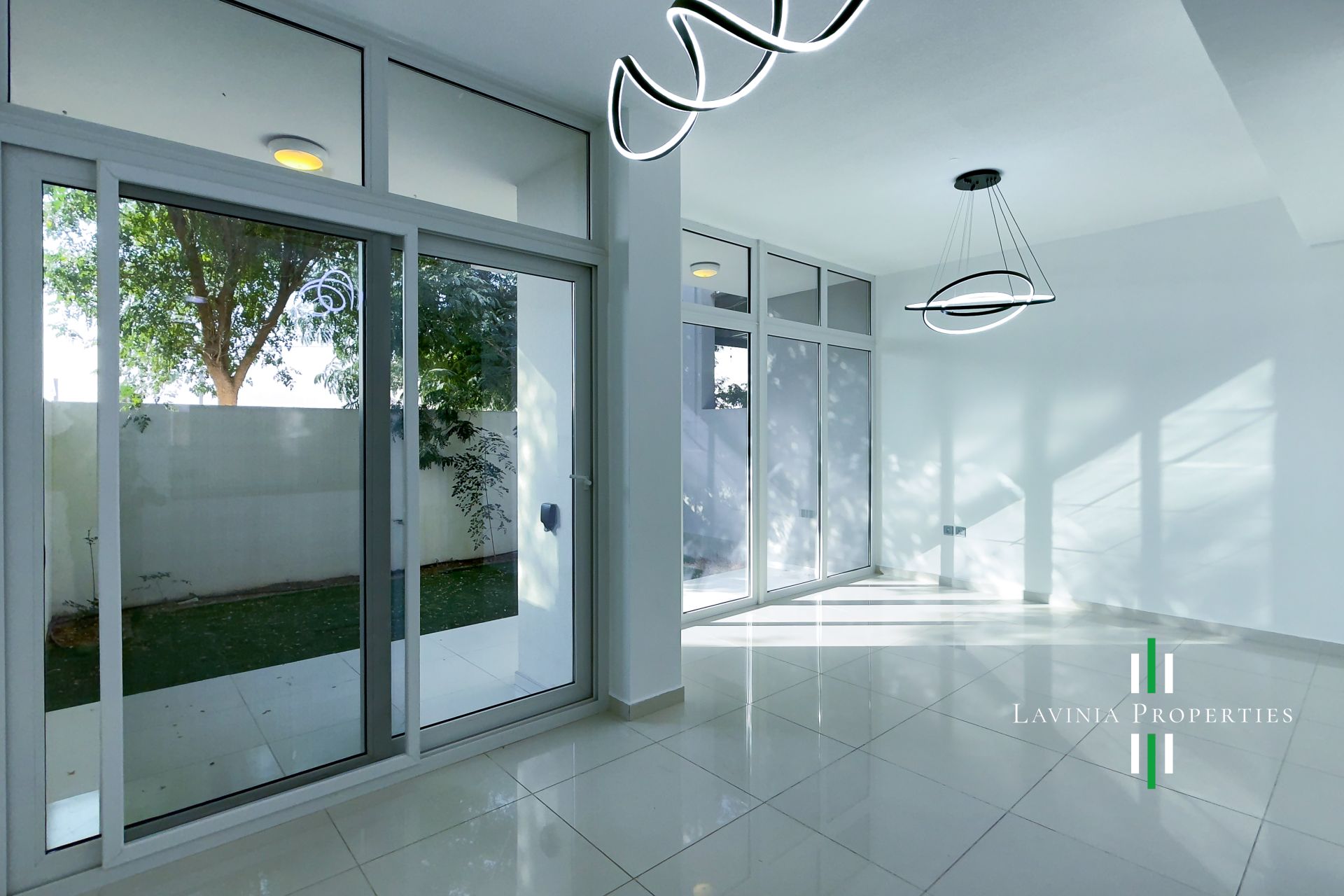 Spacious Corner Unit | Vacant & Ready to Move In
