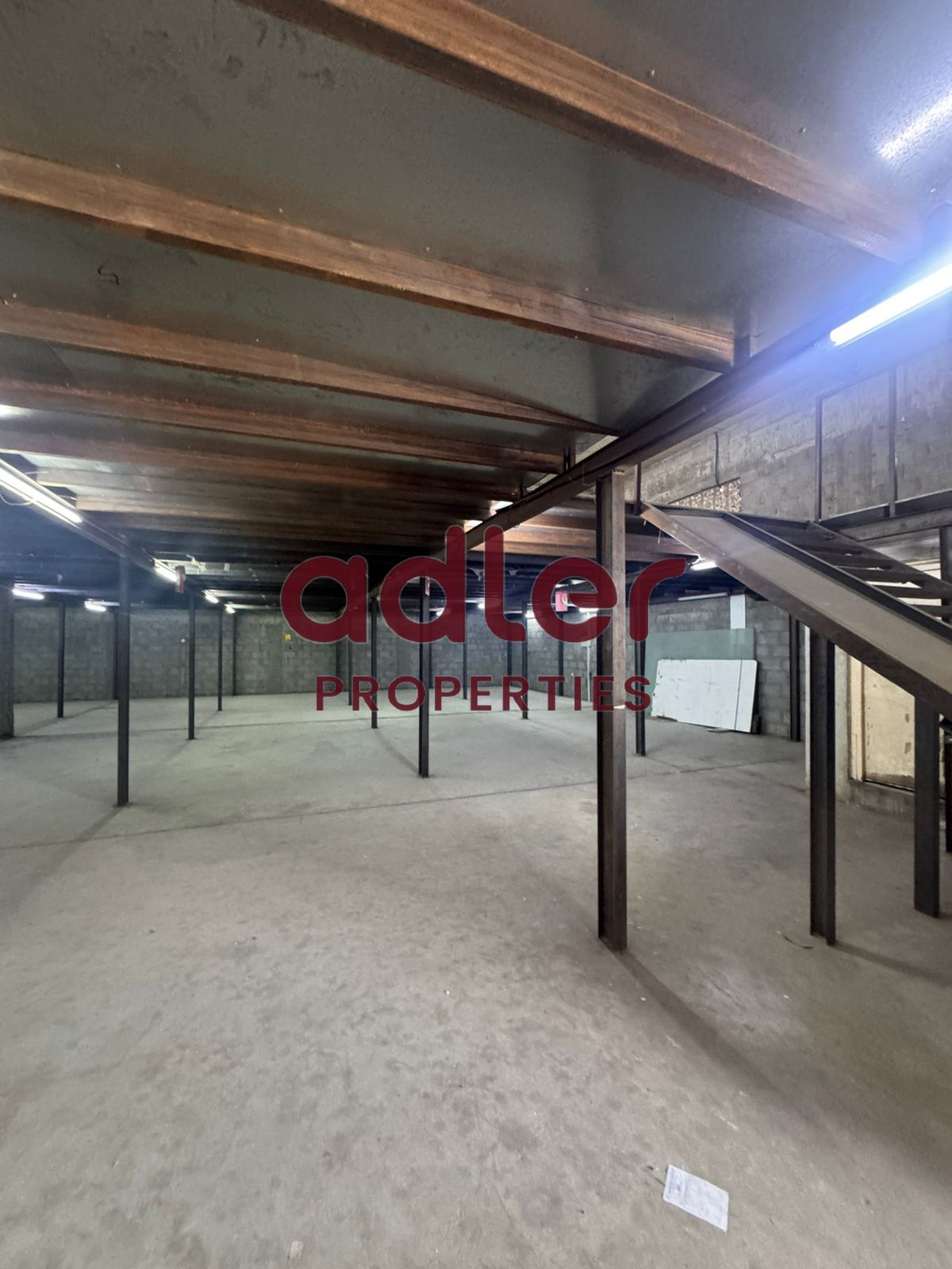 PRIME WAREHOUSE IN RAS AL KHOR, WHERE CONNECTIVITY MEETS CAPACITY |FLEXIBILITY, SECURITY, LOCATION