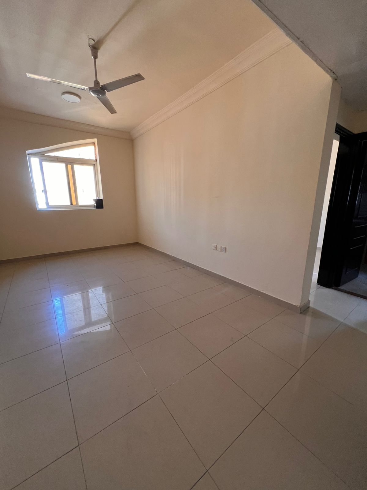 Limited-Time Offer – Last Unit Available A distinctive family apartment with excellent features