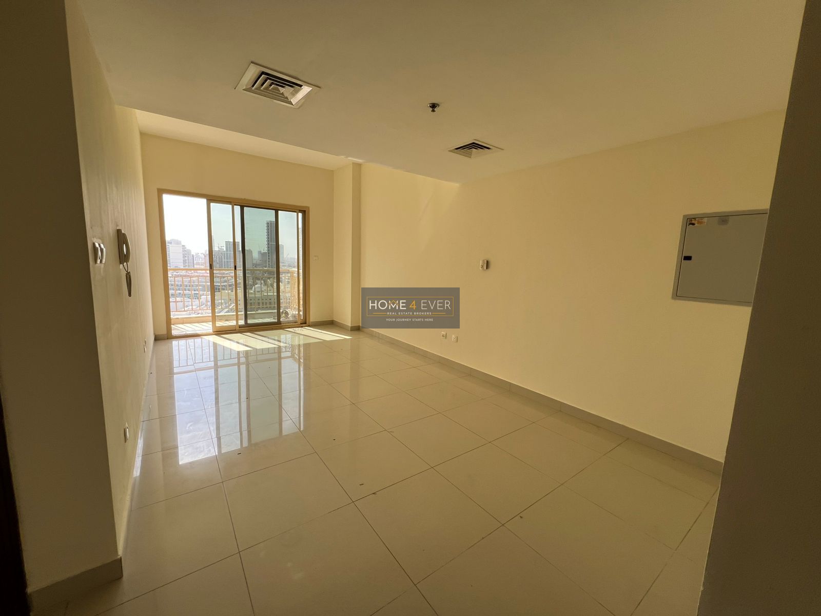 Hot Deal | 2BHK Spacious Unit | Vacant Today