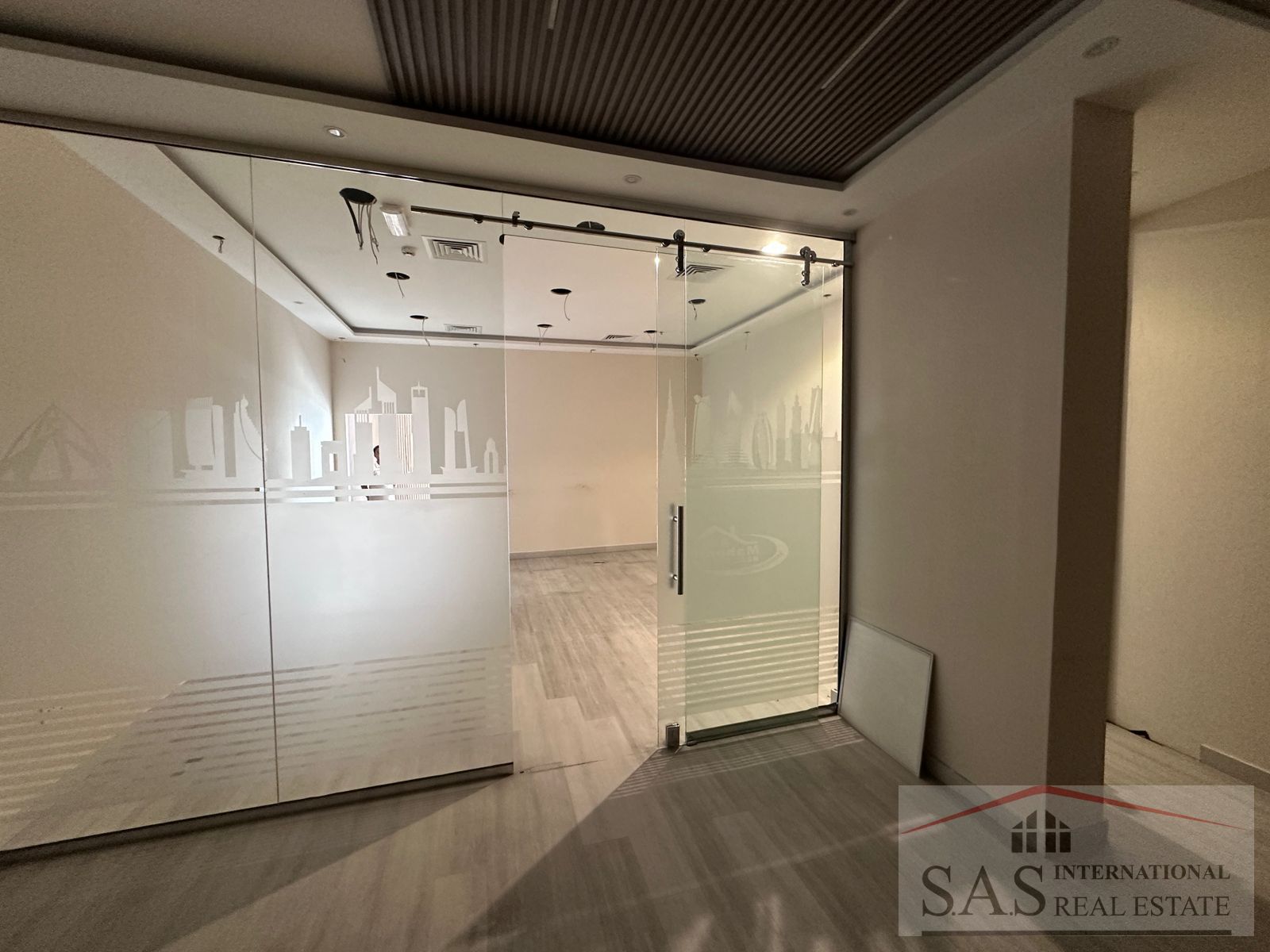 Prime Retail Shop for in JVC – Currently Rented