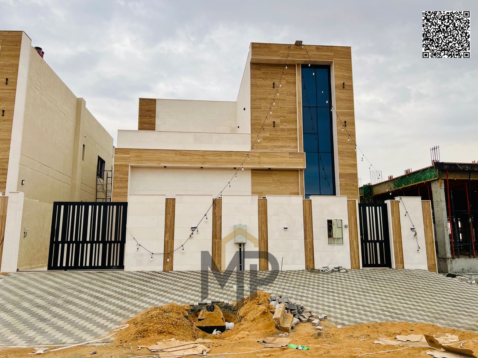 For sale: a villa with freehold ownership for all nationalities in Umm Al Quwain, with an elegant design, a quiet location, and spacious areas that gi